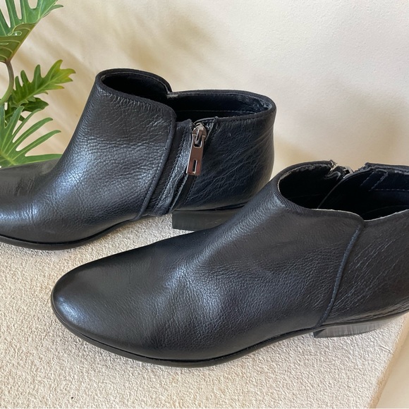 Sam Edelman Black Leather Booties, Size 37 European. - Picture 6 of 14
